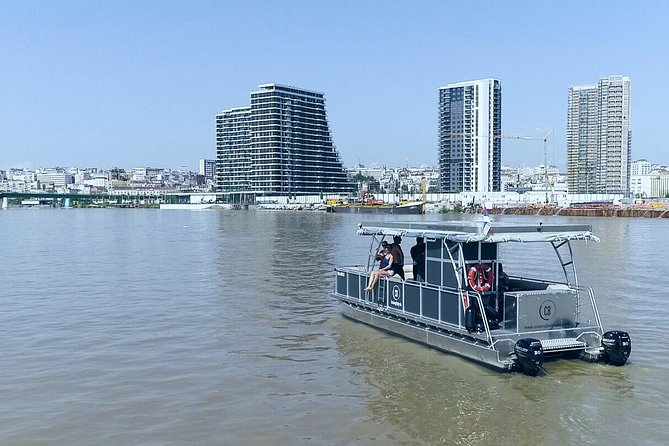 2 Hours / Sightseeing Boat Cruise Drinks Included