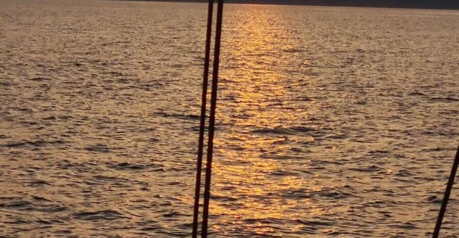 2 Hours Sunset Sailin in a Sailboat in Platja Daro