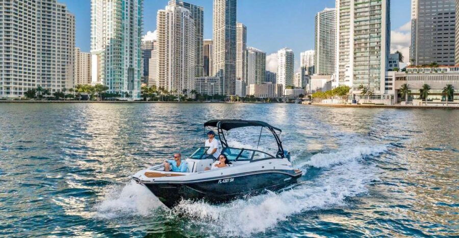 27 Feet Monterey Breathtaking Miami Skyline Boat Tour