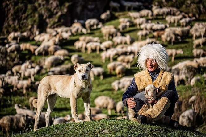 2-Day Private Tour to Kazbegi From Tbilisi - Whats Included