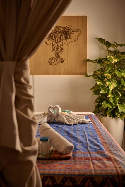 Aromatic Oil Massage