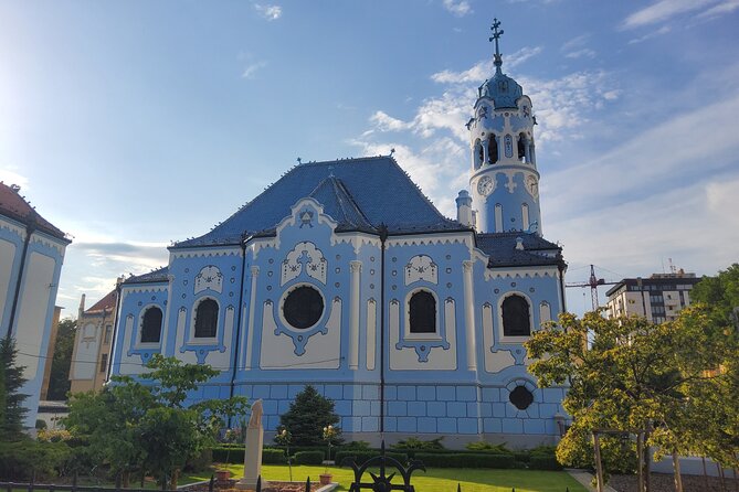 Bratislava City and Castle Private Tour With Minivan - Major Attractions Covered
