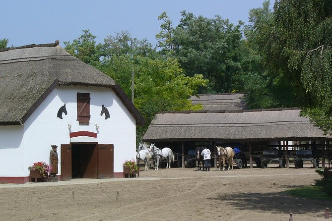 Budapest Puszta Day Trip to Kecskemet Icluding Horse Show & Lunch - Meeting and Pickup Details