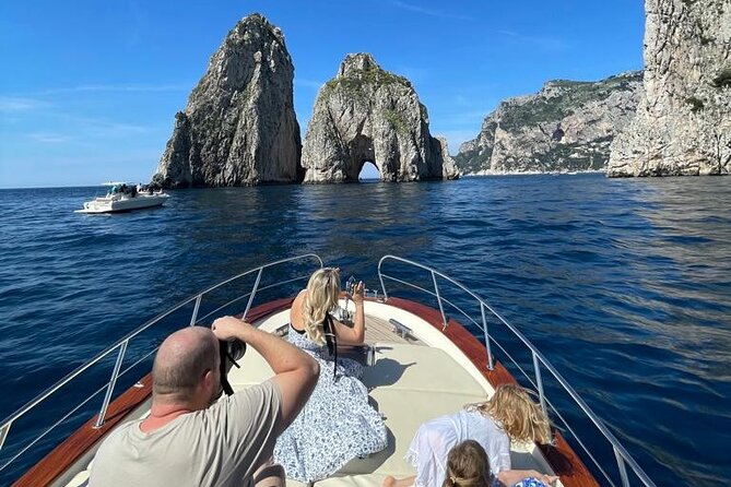 Capri Private Boat Tour From Positano or Praiano - Meeting and Pickup Details