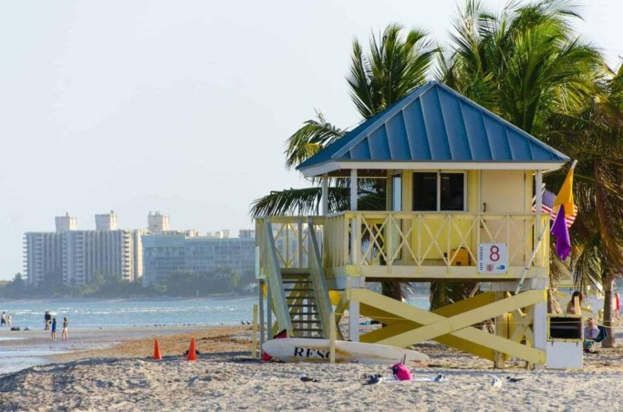 Charming Corners of Miami Walking Tour for Couples