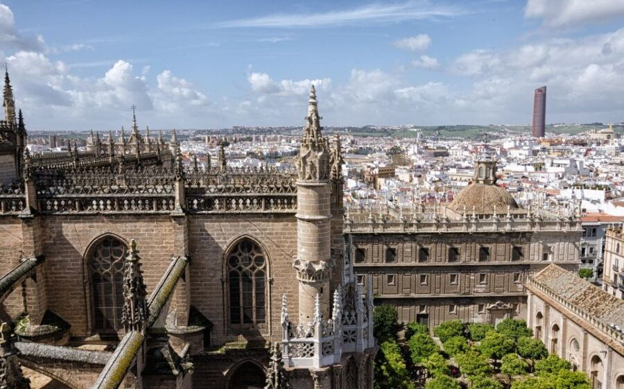Costa Del Sol: Sevilla With Guided Tour of the Cathedral