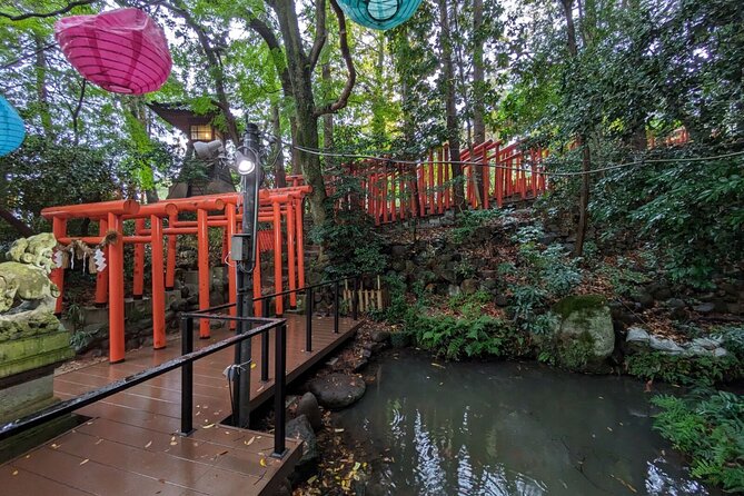 Day Tour From Kanazawa: Gold Leaf, Japanese Sweets and Ninja Star - Gold Leaf Experience