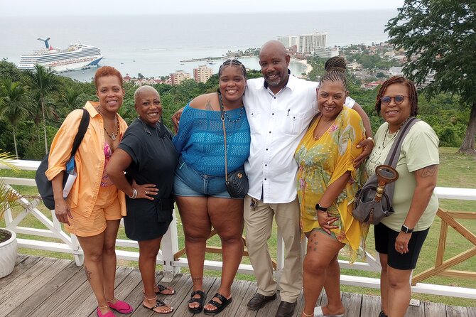 Dunns River Falls and Ocho Rios Sightseeing With Shopping - Itinerary Overview