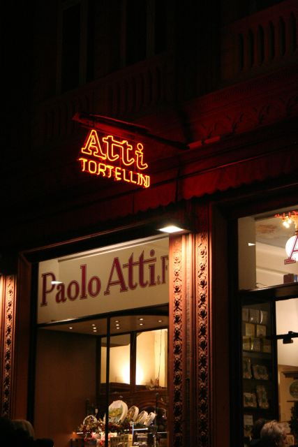 Enjoy Bologna: The Learned, The Fat, The Red ♡ - Immerse Yourself in Bolognas History