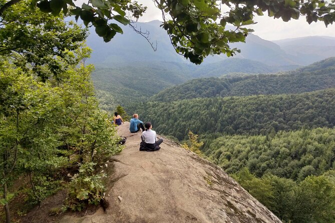 Forest Trails & Legends: Rasnov Hike to Breathtaking Views - Trail Overview