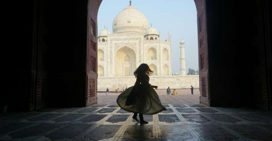 From Mumbai: Overnight Taj Mahal Tour With Flight & Hotel - Languages and Accessibility