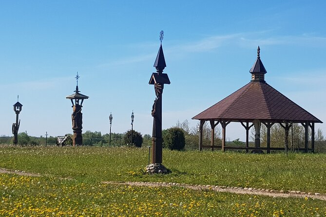 Full Day Self-Guided Trip to Trakai - Bicycle Rent for 24 H. and Train Tickets - Meeting and Pickup Details