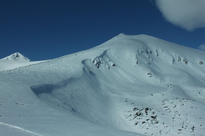 Full Day Snowshoeing Tour to Bezbog Peak 2645 M in Pirin Mountains - Tour Overview
