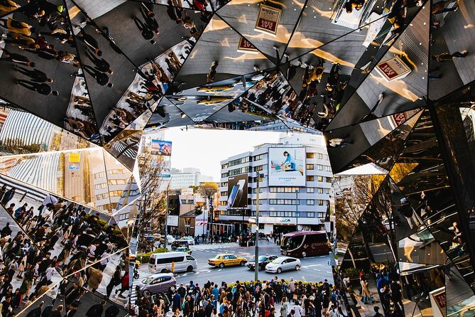 Harajuku From Meiji Shrine to Shibuya Crossing 2 Hours - Explore Meiji Shrine Grounds