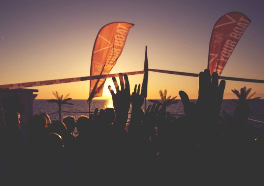 Ibiza: Sunset Party Cruise With DJ