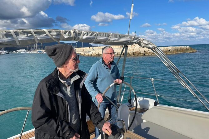 Interactive Group Sailing Trip - Bavaria C42 - Vessel Features