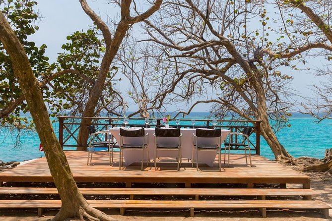 Majagua Island Day Trip From Cartagena Íncluding Traditional Colombian Lunch - Tour Overview
