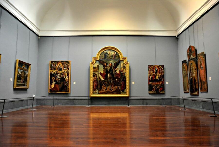 Naples: Capodimonte Museum Small Group Tour - Good To Know