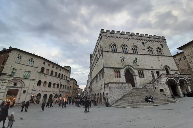 Perugia Private Walking Tour With Licensed Guide - Tour Highlights