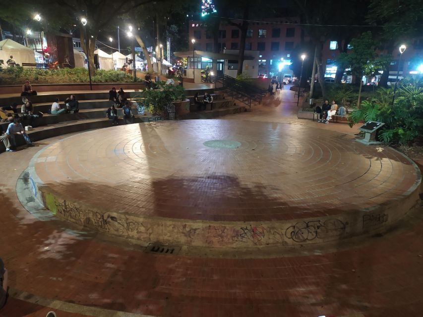 Poblado’s Night Walking Tour
