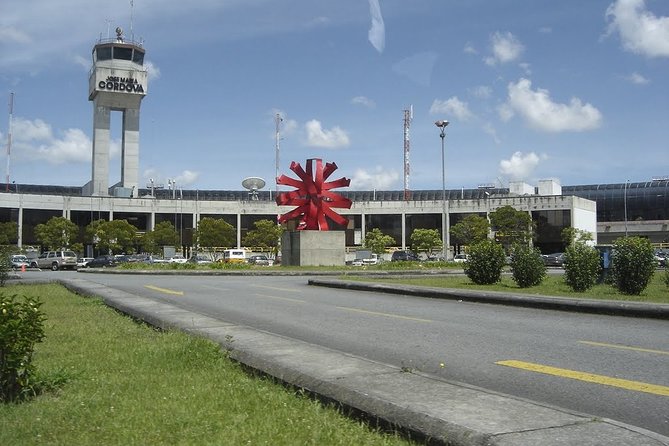Private Airport Pickup Service in Medellin for You and Your Group - Pickup Details