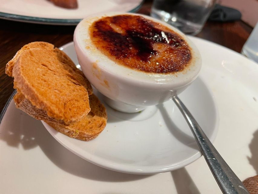 Private Chef in the Heart of Barcelona - Host Languages and Accessibility