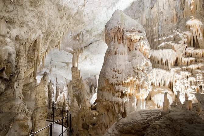 Private Tour From Zagreb: Ljubljana, Postojna & Predjama Castle - Meeting and Pickup Details