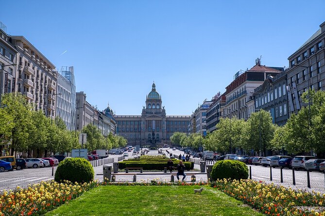 Private Transfer From Budapest to Prague With 2 Hours for Sightseeing - Meeting and Pickup