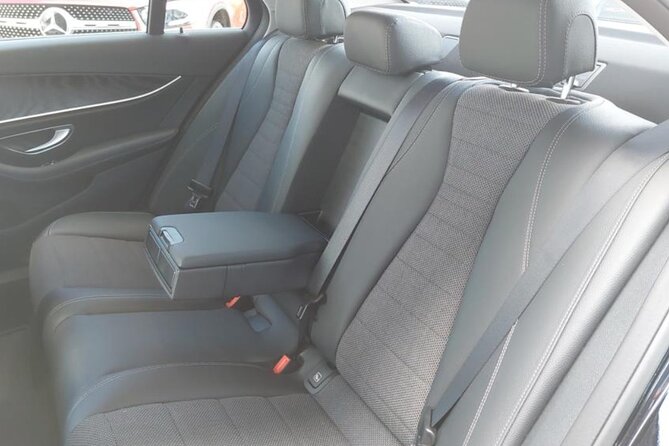 Private Transfer From Prague Airport to Prague City Hotels 1 - 3 Pax - What To Expect