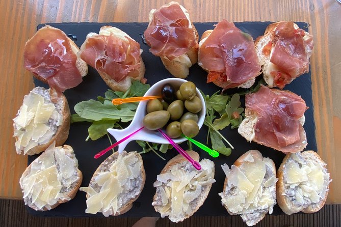 Pula Food Walking Tour - Guided Exploration