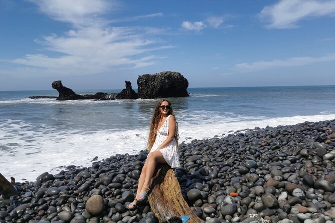 Surf City: El Tunco Beach ( Surf Lesson) + Tranfers to Nawi Beach House - Tour Highlights