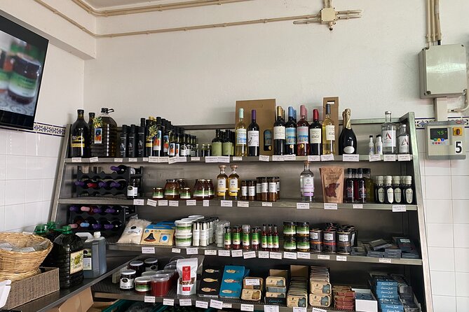 Tavira Olive Experience Factory Tour and Tasting - Exclusive Access and Interaction