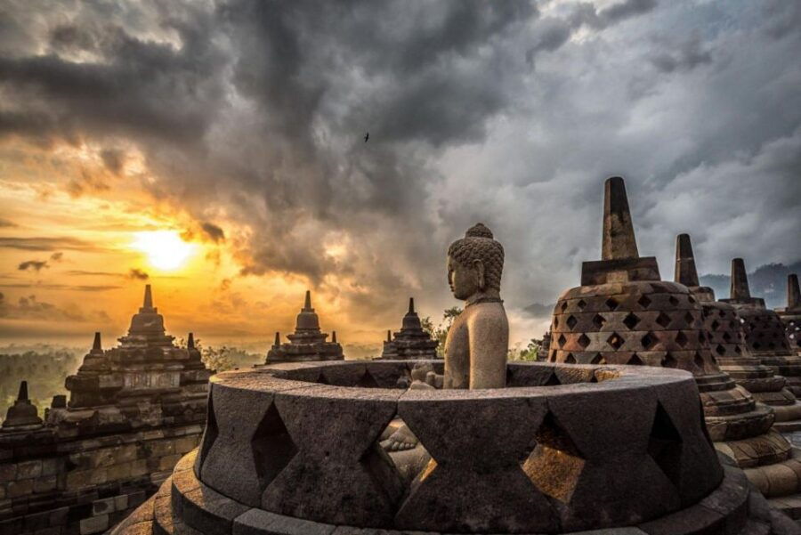 Yogyakarta : Borobudur & Prambanan Tailored Unesco Temple