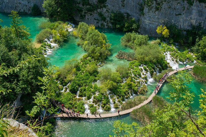 Zagreb Airport or Zagreb to Split via Plitvice Lakes for Singles or Couples - Service Details
