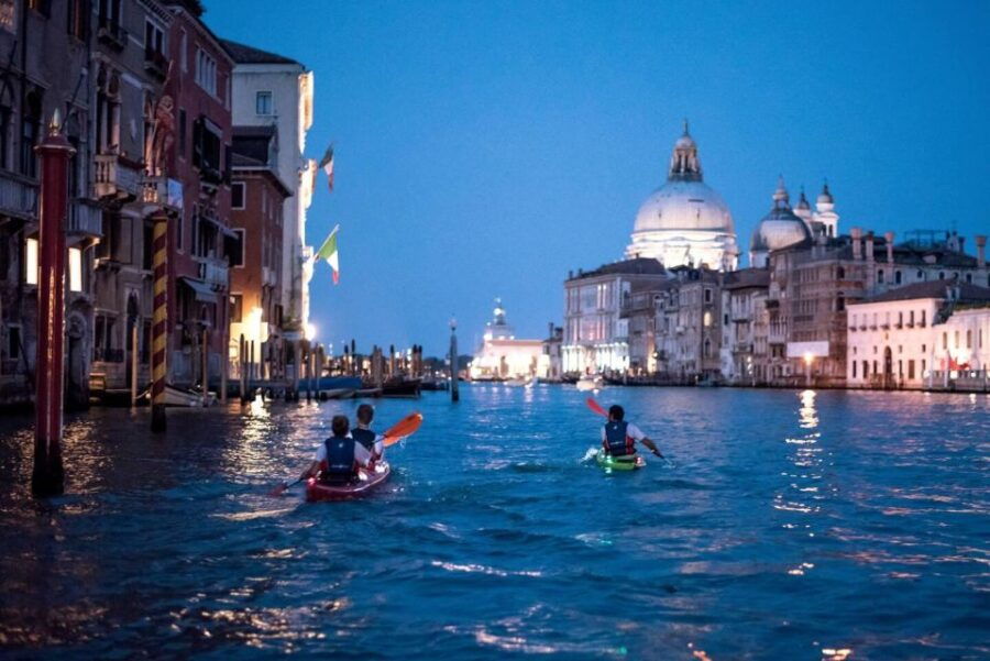 2hr Night Kayak Tour in Venice: Premium Tour With Sunset - Tour Highlights