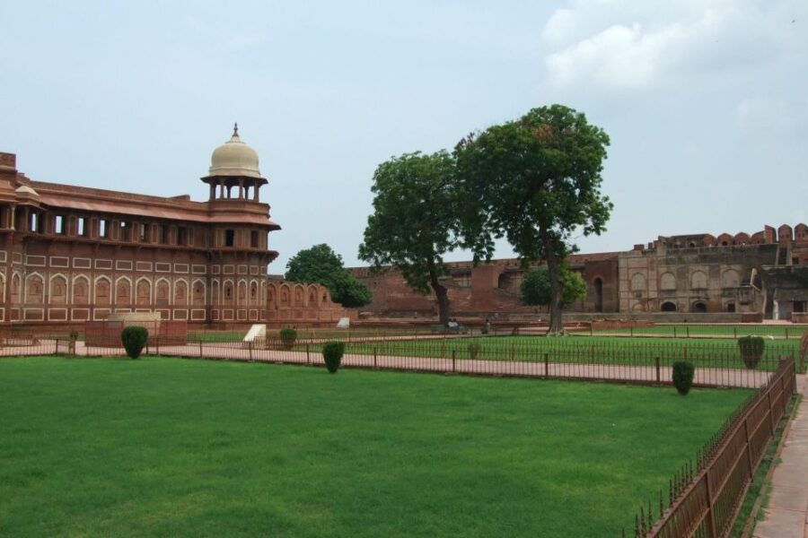 3 Days Taj Mahal Tour With Stay In Budget Hotel Agra Tour - Itinerary