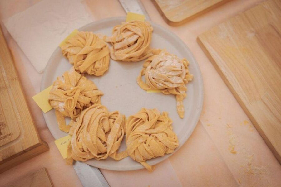 30+ Rome Sights & Fettucine Pasta-Making Cooking Class
