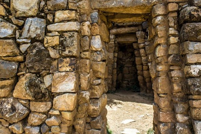 2 Days Titicaca, the Mystic Lake - Dining Experience and Accommodations