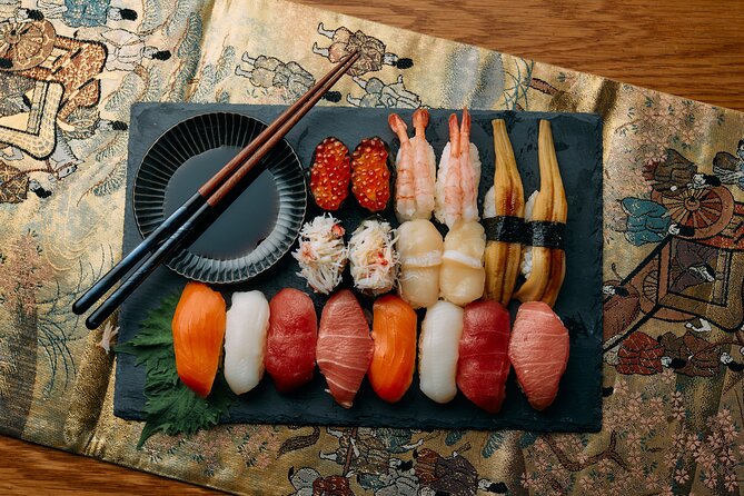 【Shinjuku / Tokyo】Sushi Making Experience With Tasting Sake! - Pricing and Group Information