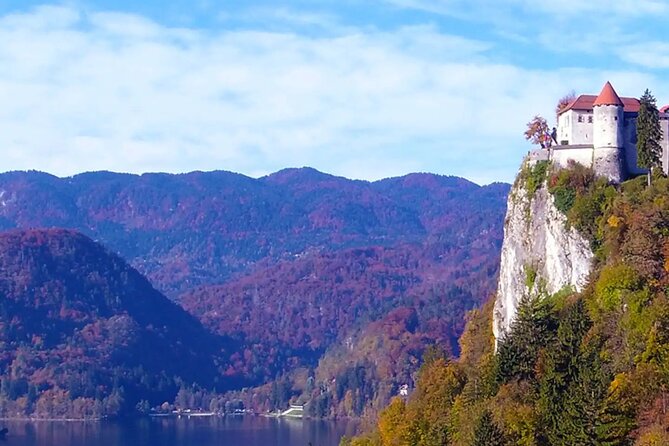 Enjoy the Boat Ride on Lake Bled and Castle - Pletna Boat Ride on Lake Bled