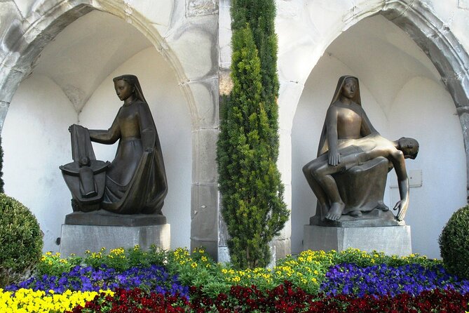 Explore Vaduz in 1 Hour With a Local - Frequently Asked Questions