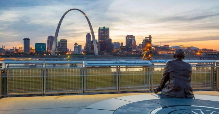 Exploring St. Louis With the Family Walking Tour
