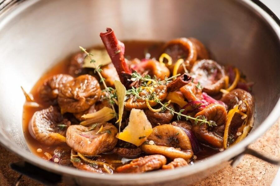 Faro: Learn to Cook a Cataplana Like a Local!