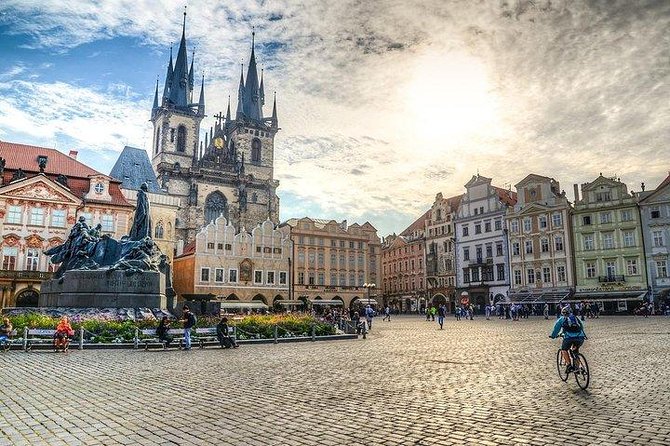 From Budapest to Prague: Private Transfer With a 2 Hour Stop - Booking Information