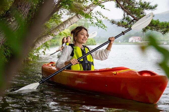 Guided Canoe Tour to the Springs and Highlands of Shirakaba Lake - Meeting Point Details