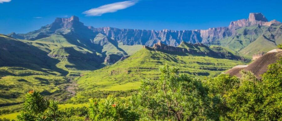 Hluhluwe, Isimangaliso & Drakensberg 5 Day Zululand Tour