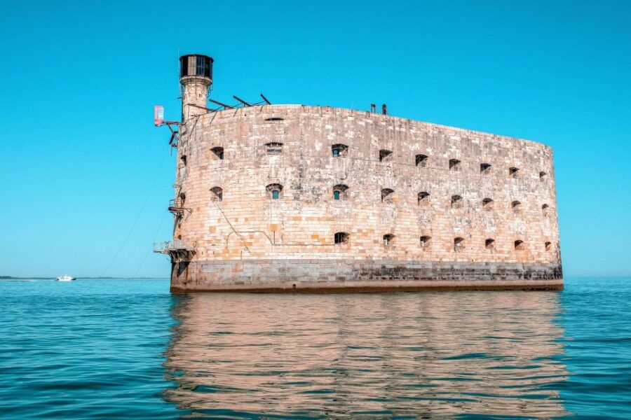 Ile D'oléron: Boat Trip to Fort Boyard 1h00 - Good To Know