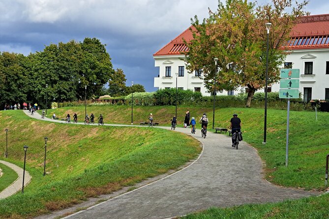Private City Bike Tour of Vilnius Highlights - Reviews