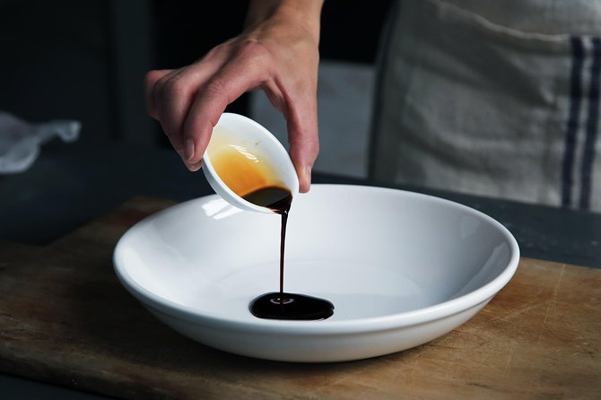 Private Wine, Evo Oils & Balsamic Vinegar Experience With Meal - Experience Features