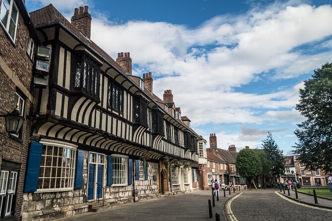 Private York Minster Guided Walking Tour - Directions